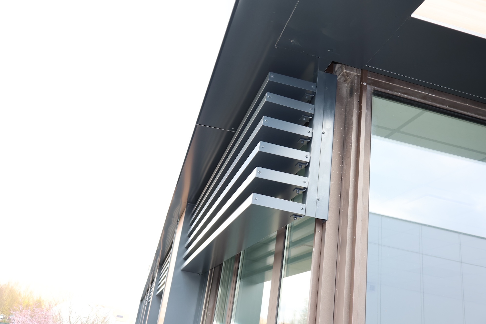 Les lames rectangle brise-soleil 200x40