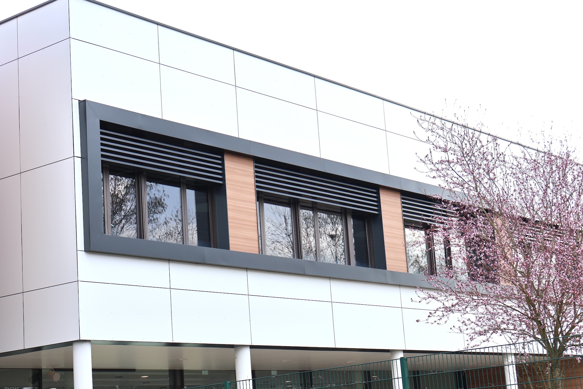 les lames brise-soleil aluminium rectangle